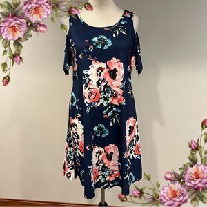 Floral cold‎ shoulder short sleeve loose fit dress size medium